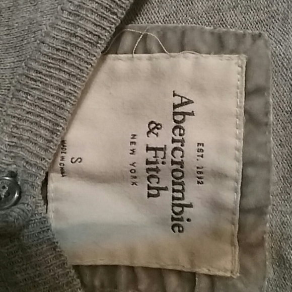 Abercrombie & Fitch Sweater - Picture 2 of 3